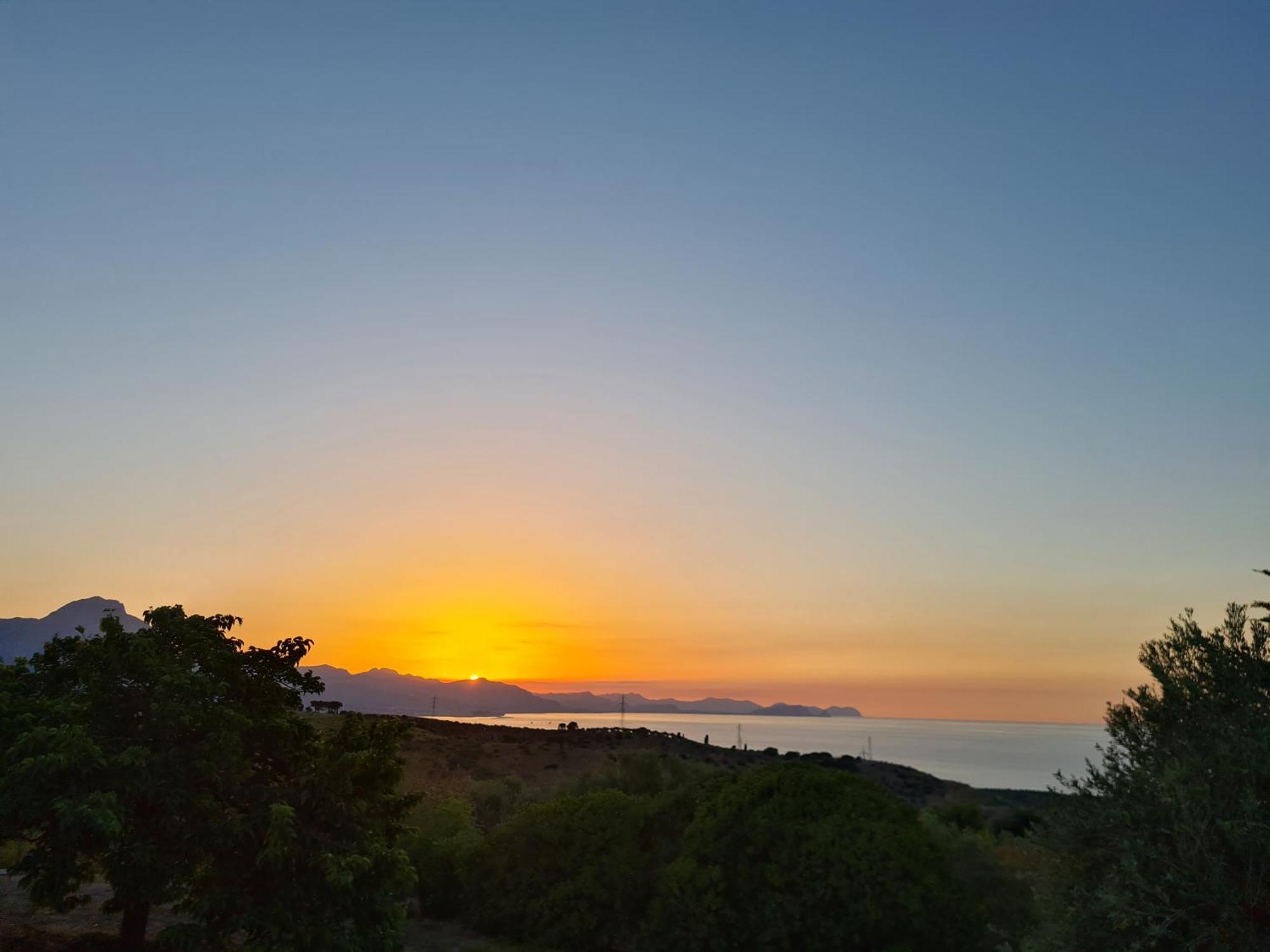 Del Carrubo A Due Passi Dal Mare Di Cefalu Villa