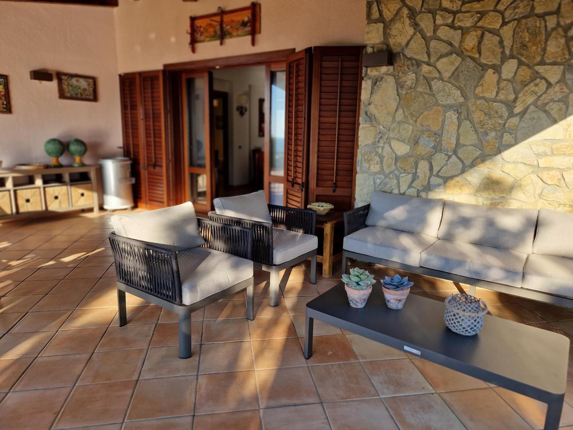 Villa Del Carrubo A Due Passi Dal Mare Di Cefalu