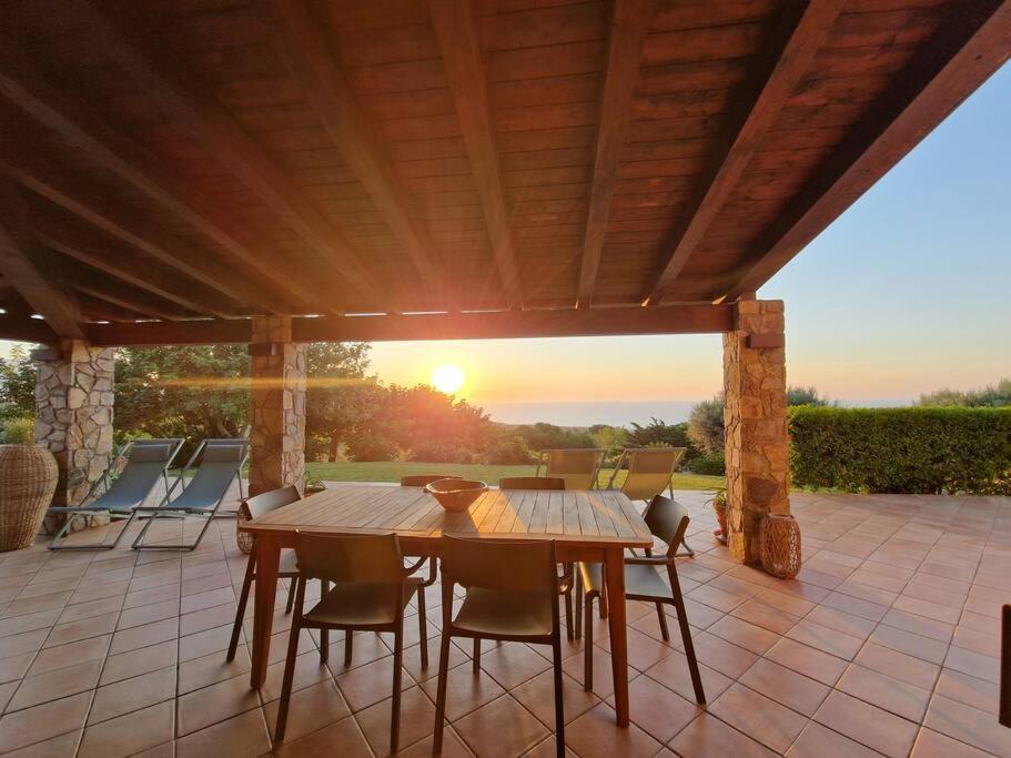 Villa Del Carrubo A Due Passi Dal Mare Di Cefalu Collesano