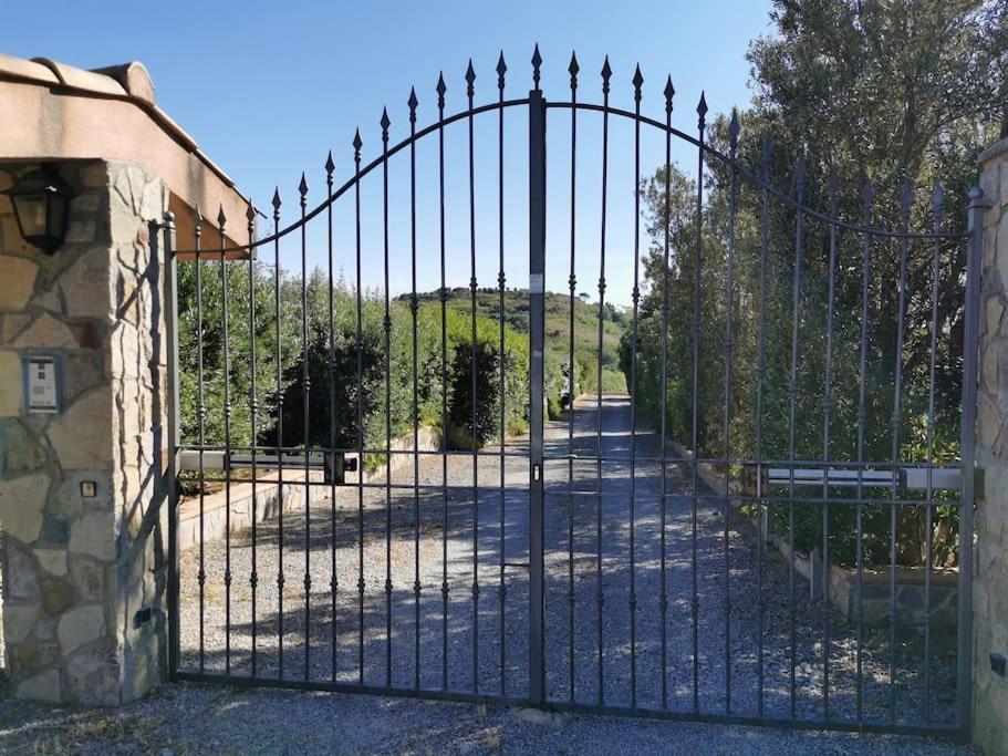 Del Carrubo A Due Passi Dal Mare Di Cefalu