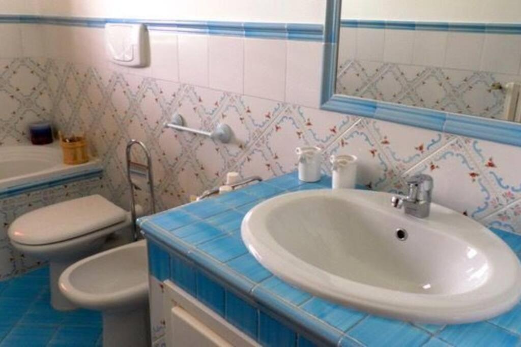 Villa Del Carrubo A Due Passi Dal Mare Di Cefalu Collesano
