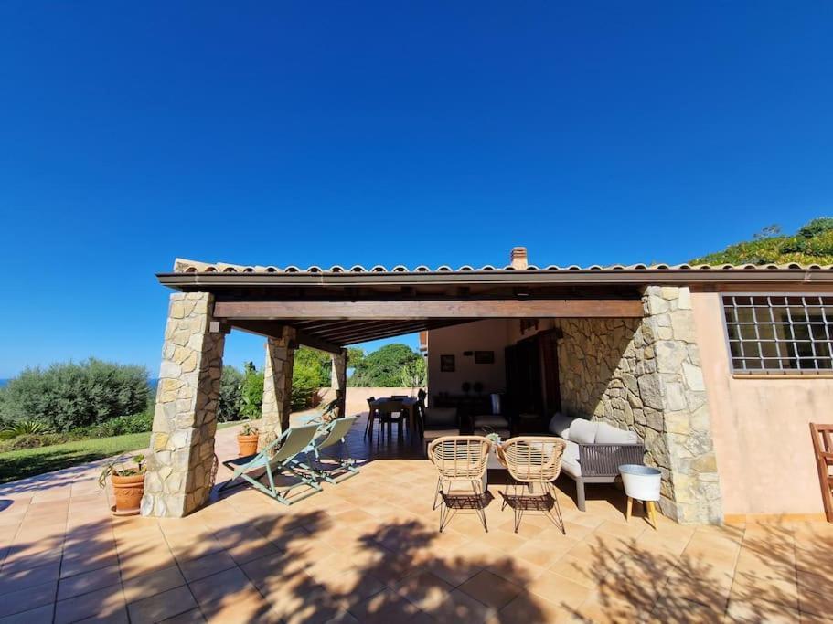 Villa Del Carrubo A Due Passi Dal Mare Di Cefalu